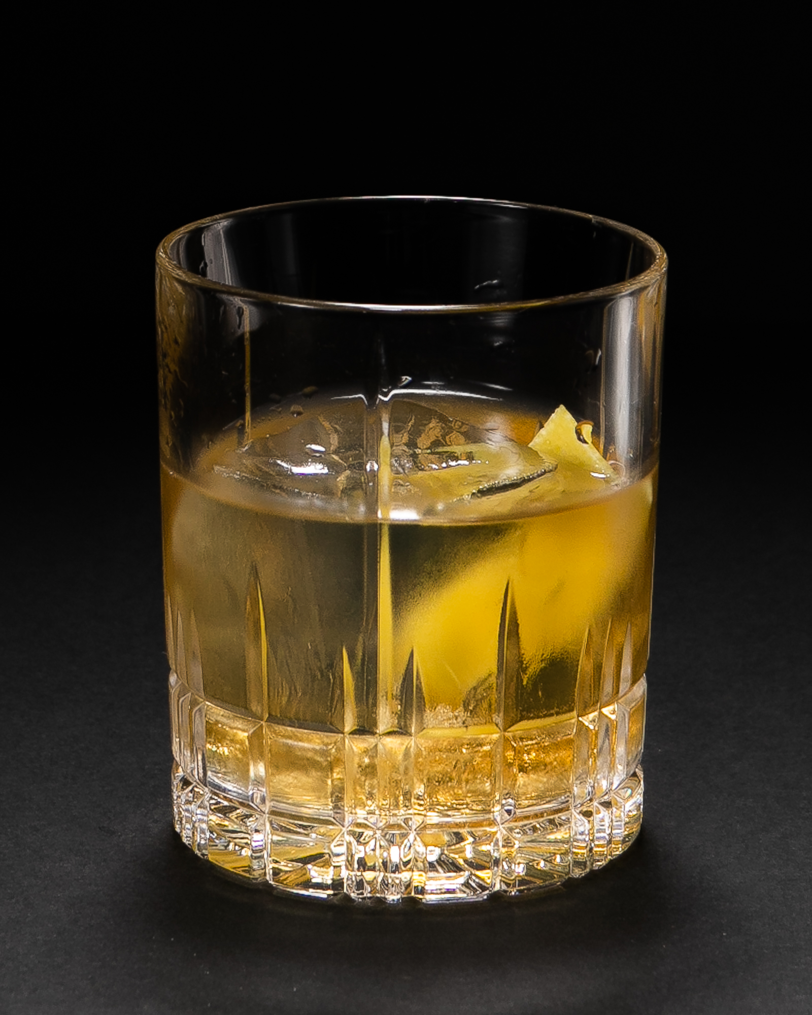 How to make Whisky Mac Cocktail Club